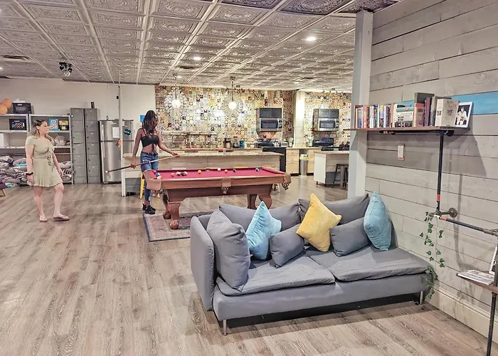 City House New Orleans SamesunHostel